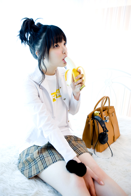 Banana girl